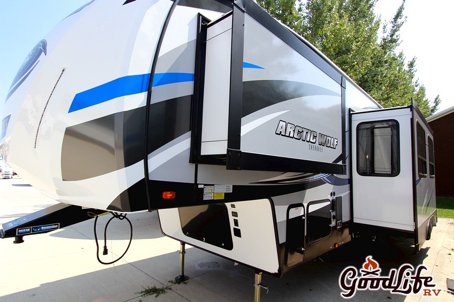 315TBH Arctic Wolf New Bunkhouse 5th Wheel (4) - Good Life RV