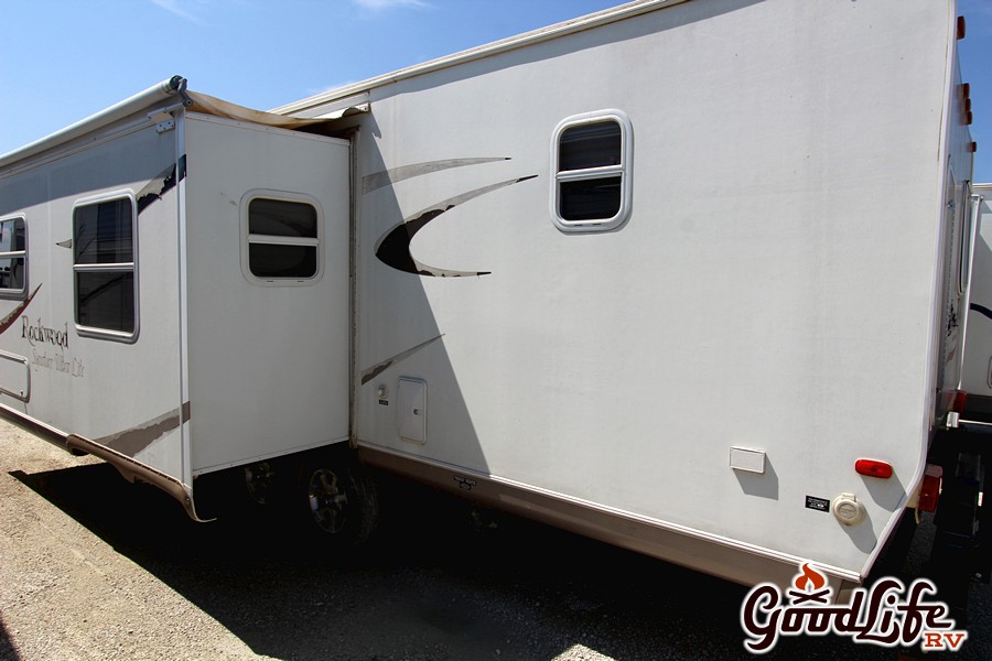 2006 Rockwood used bunkhouse camper iowa up082634 (4) Good Life RV