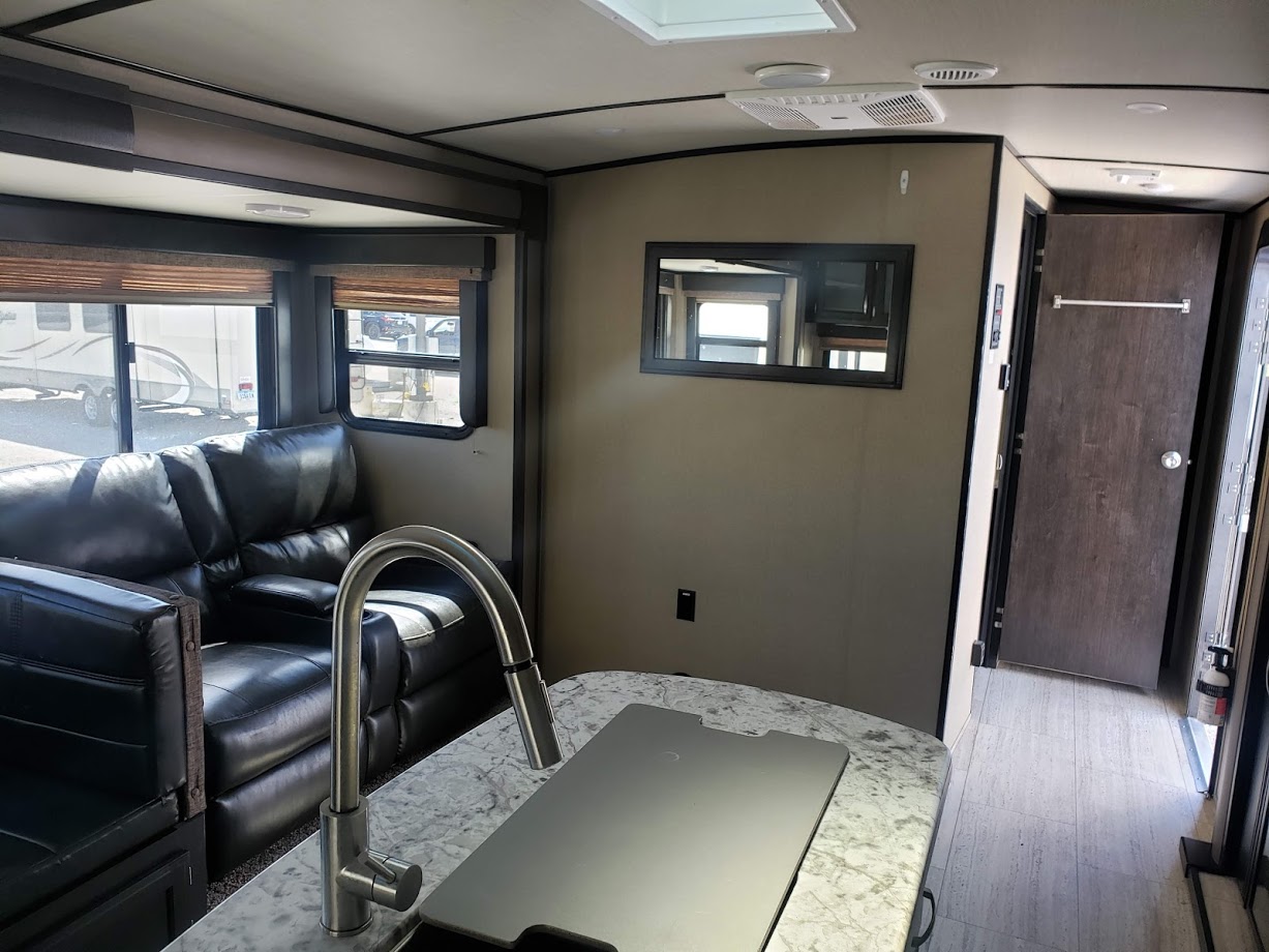 2018 Grand Design Imagine 2670MK Good Life RV